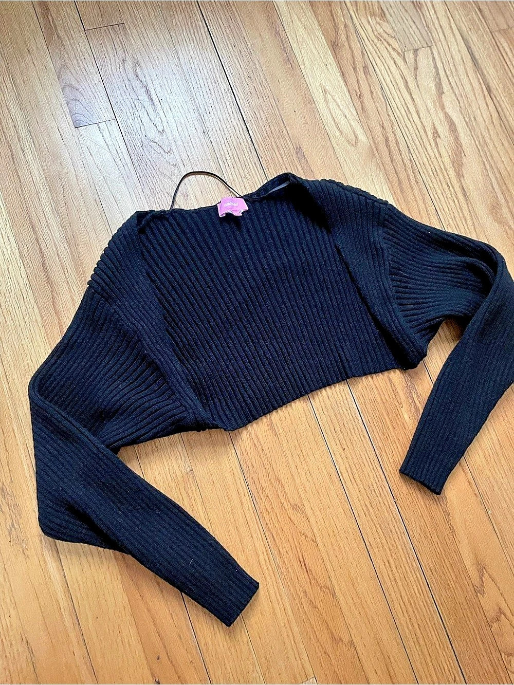 Edikted Ribbed Cropped cardigan Size Small Like New